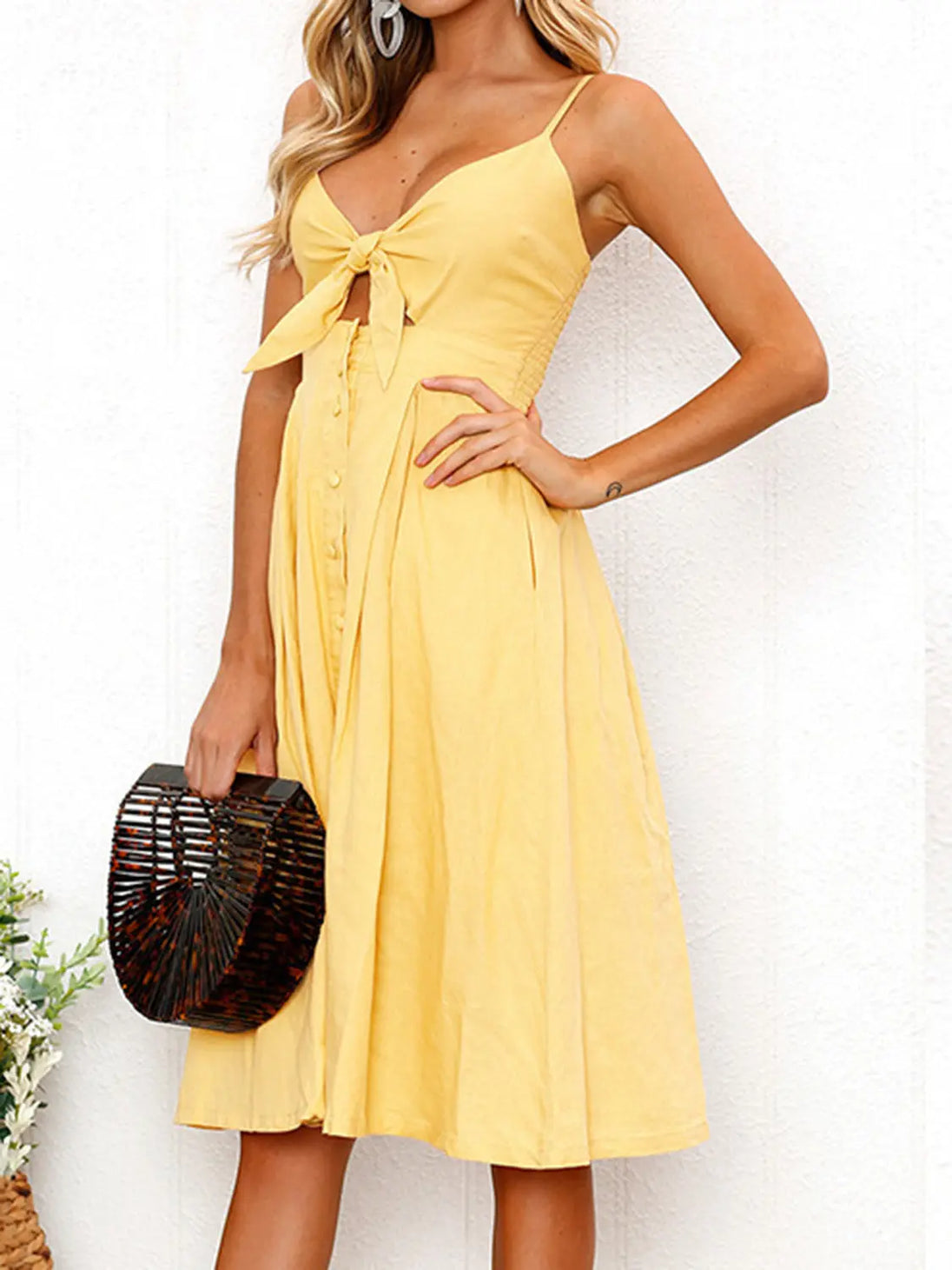 Cutout Smocked Sweetheart Neck Cami Dress -BazaarBey - www.shopbazaarbey.com