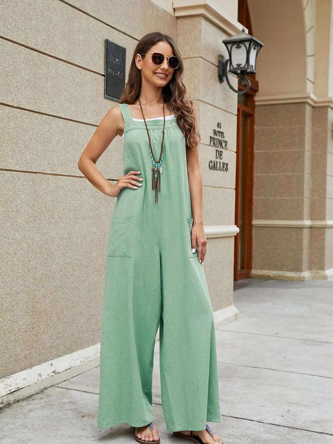 BazaarBey Square Neck Sleeveless Jumpsuit 