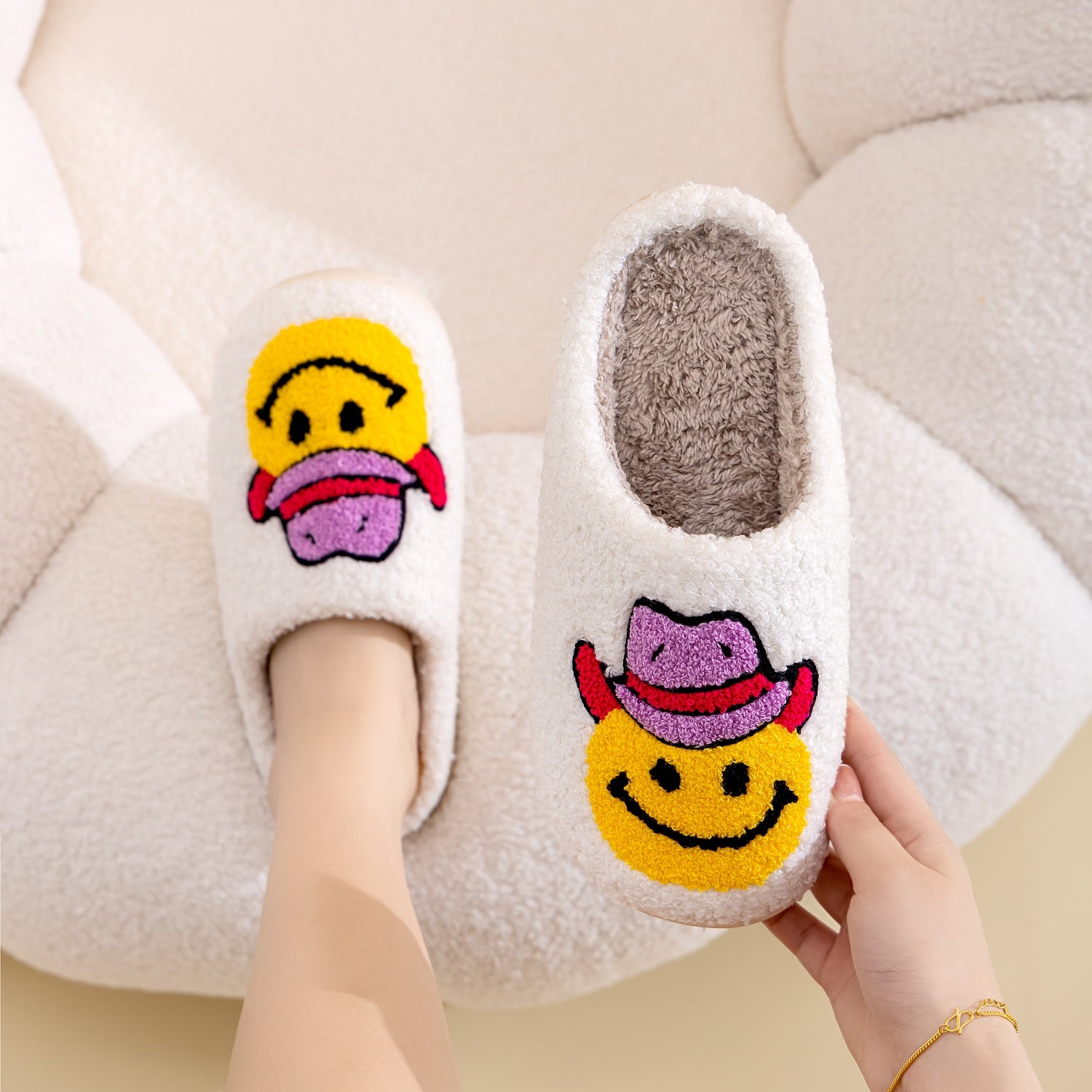 dy Smiley Face Slippers Trendsi