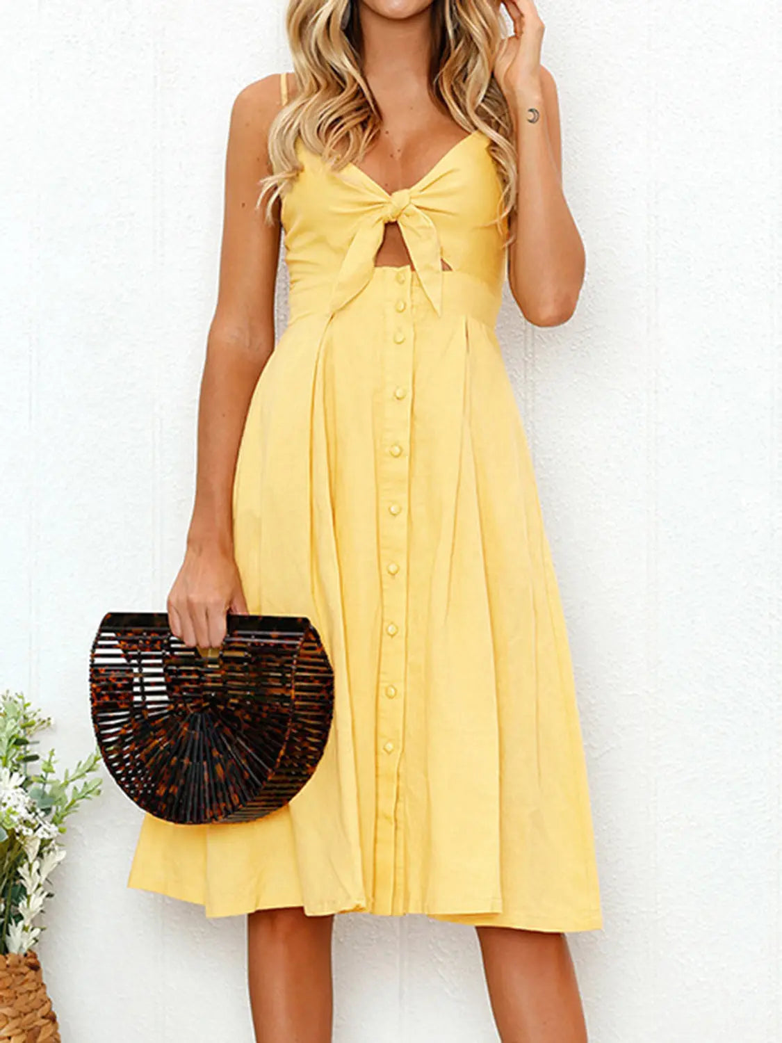 Cutout Smocked Sweetheart Neck Cami Dress -BazaarBey - www.shopbazaarbey.com