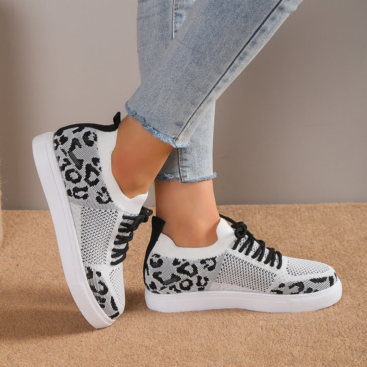 Lace-Up Leopard Flat Sneakers Trendsi