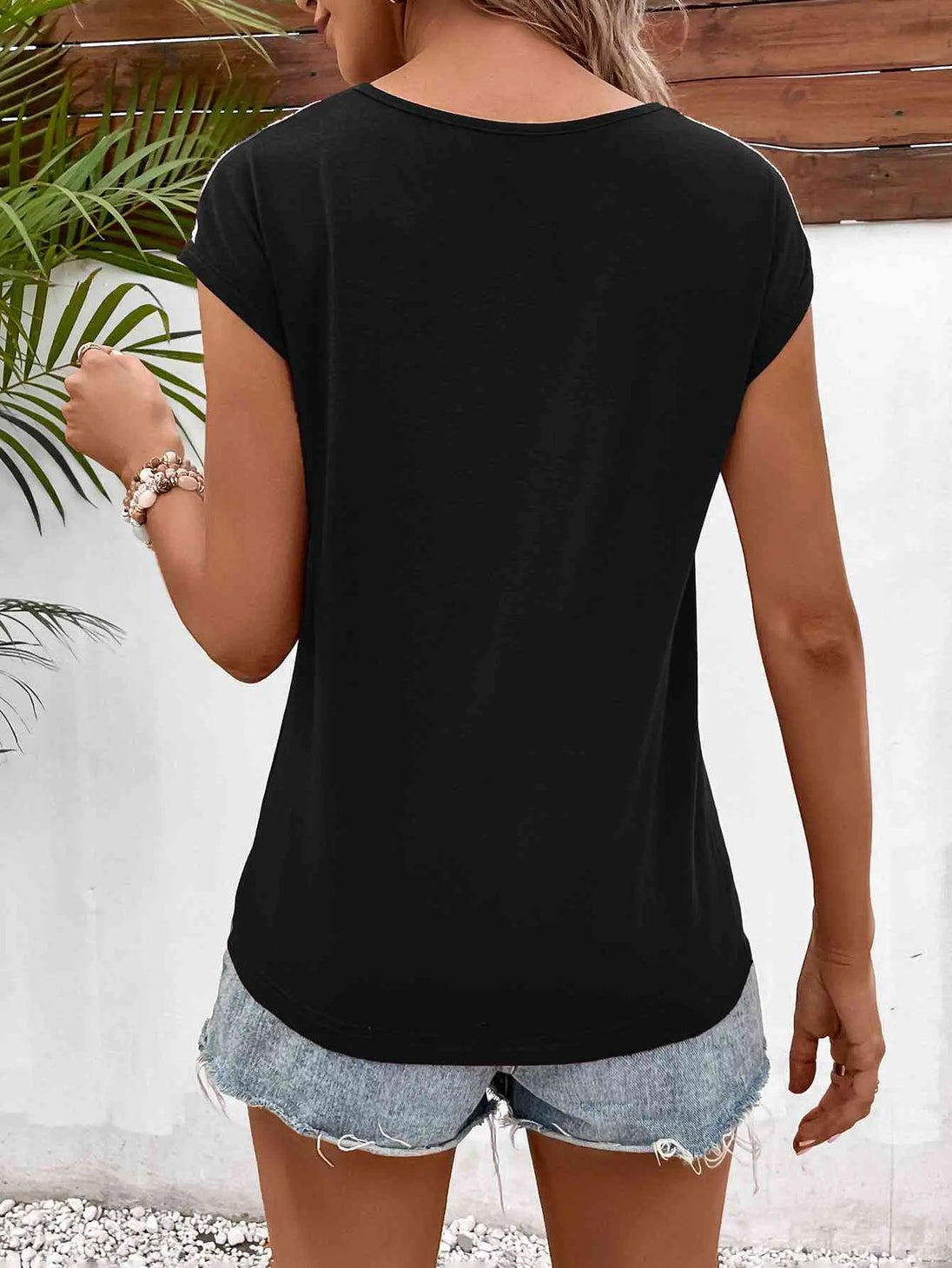 Spliced  V-Neck Twisted Hem Tee Trendsi