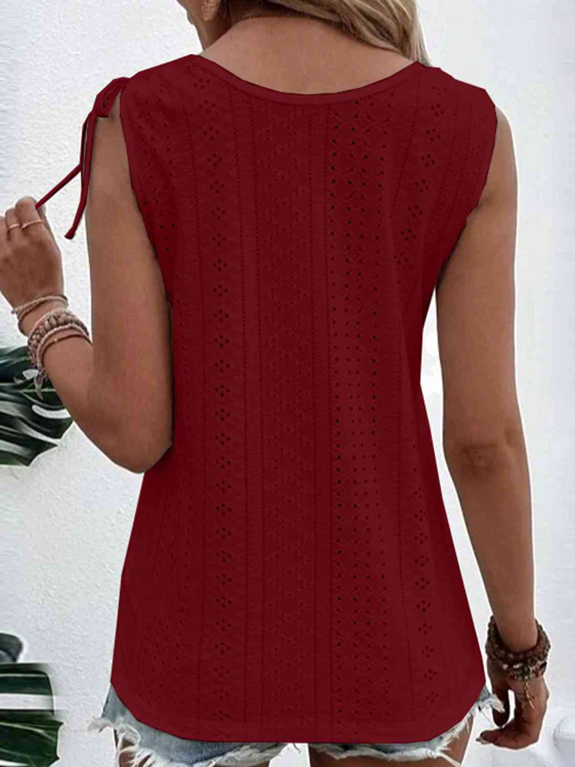 Full Size Scoop Neck Sleeveless Tank Top Bazaarbey