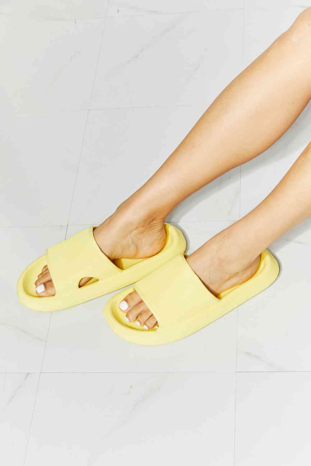 MMShoes Arms Around Me Open Toe Slide in Yellow Trendsi