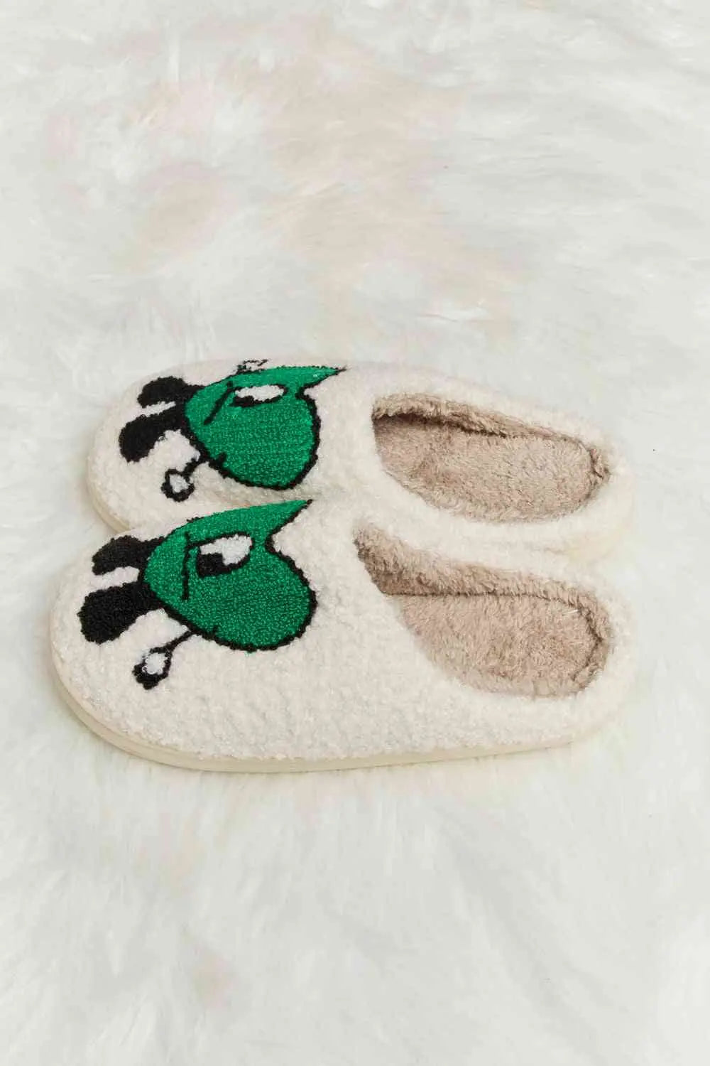 dy Love Heart Print Plush Slippers Trendsi