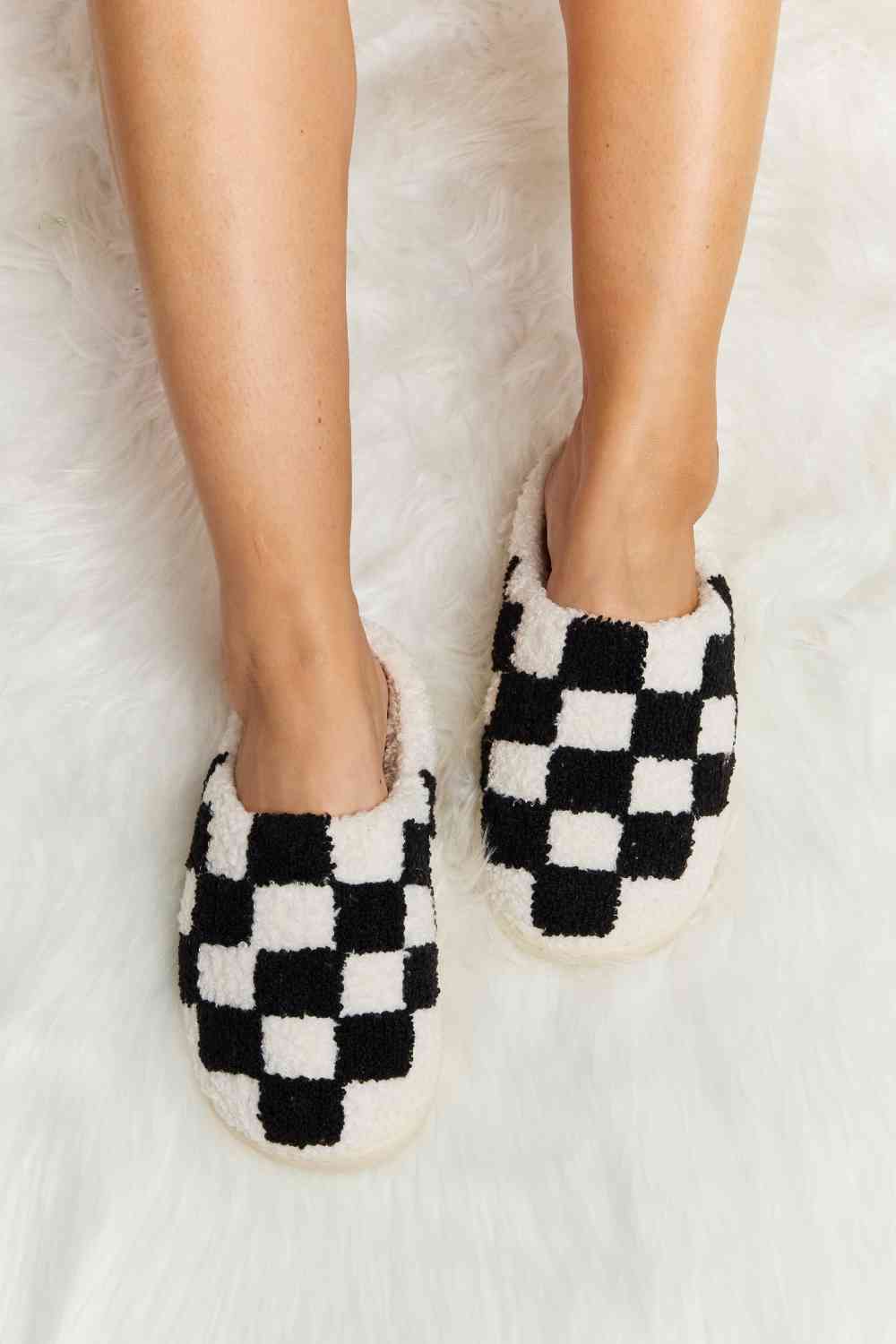 dy Checkered Print Plush Slide Slippers Trendsi