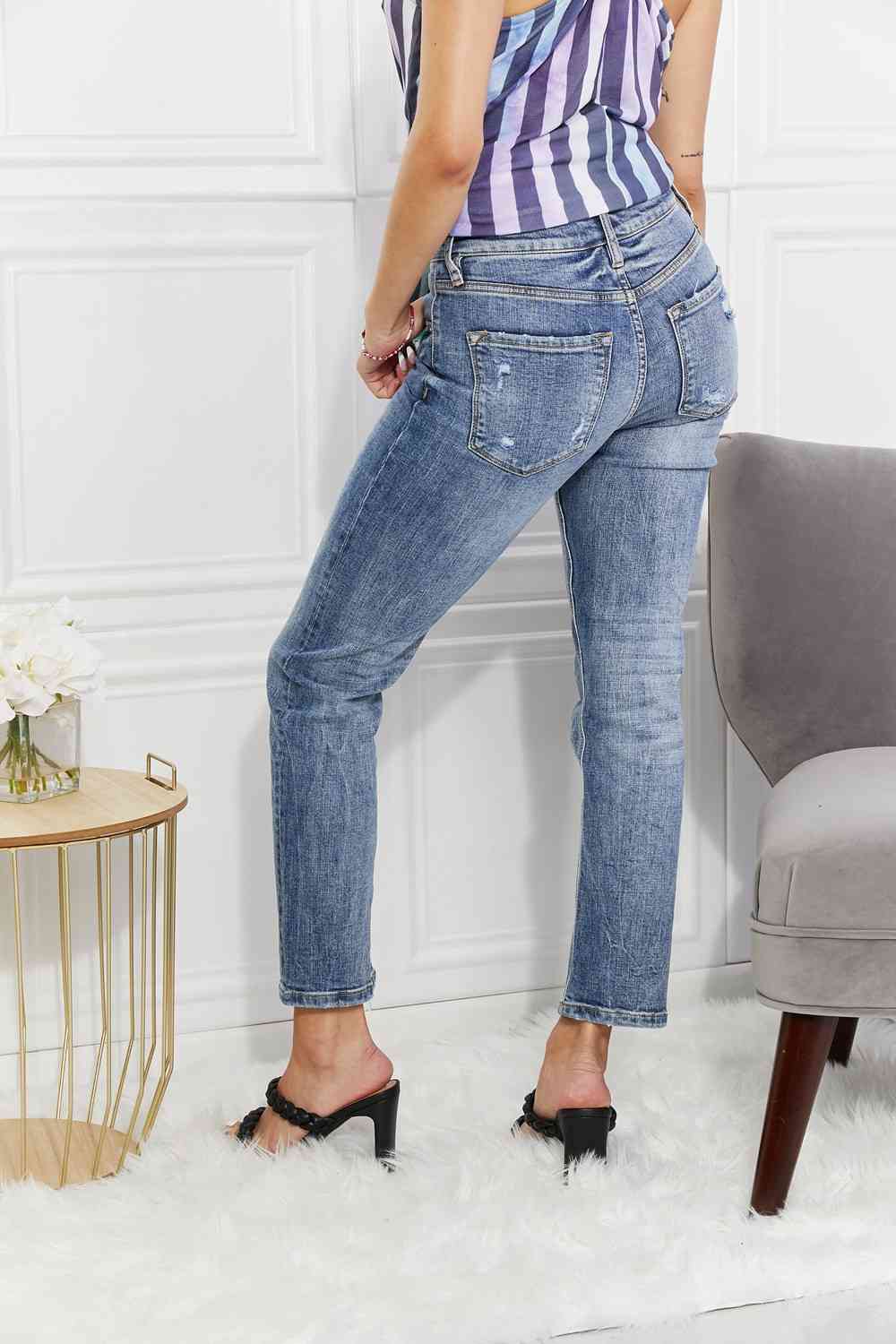   Amara High Rise Slim Straight Jeans Trendsi