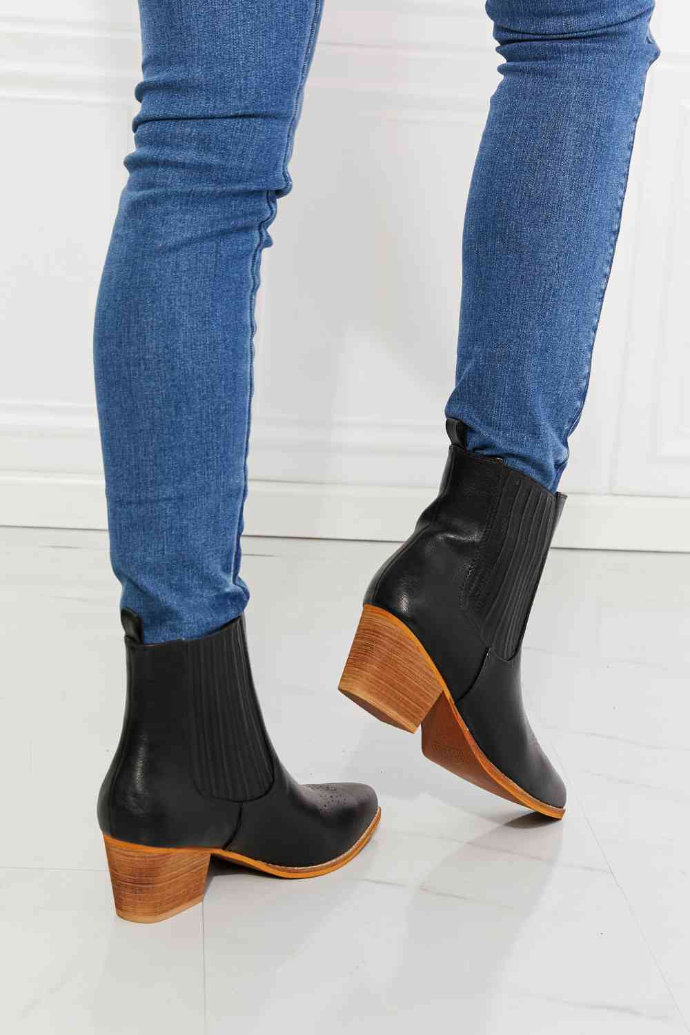 MMShoes Love the Journey Stacked Heel Chelsea Boot in Black Trendsi