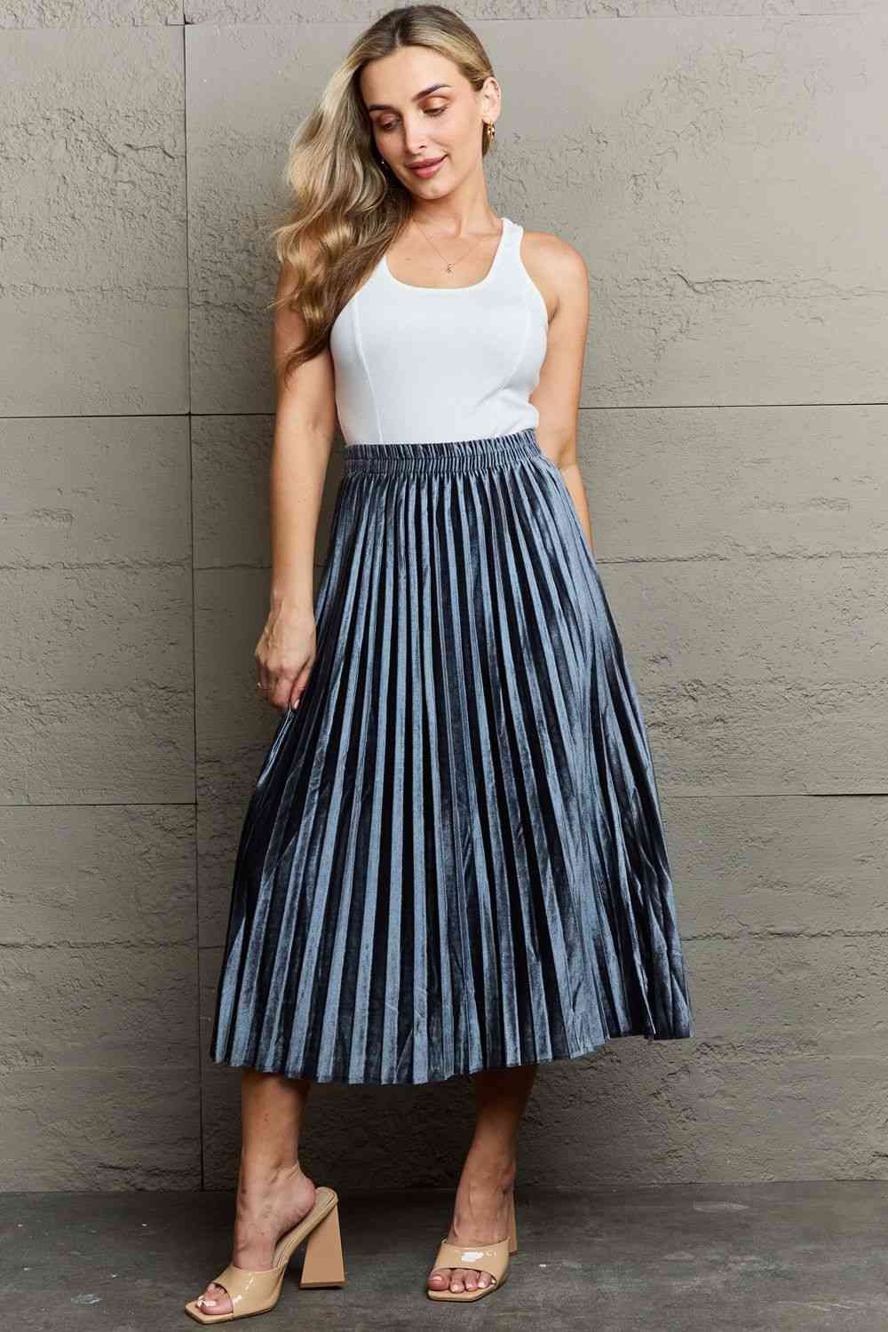  Accordion Pleated Flowy Midi Skirt 