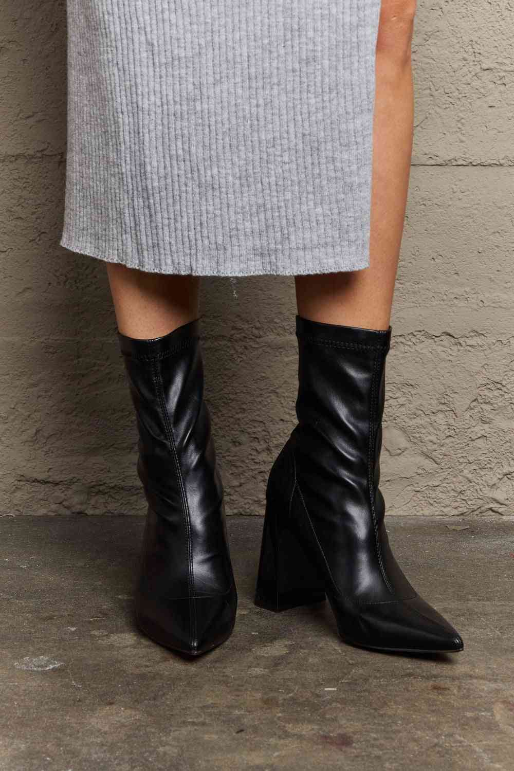  Stacy Block Heel Sock Boots Trendsi