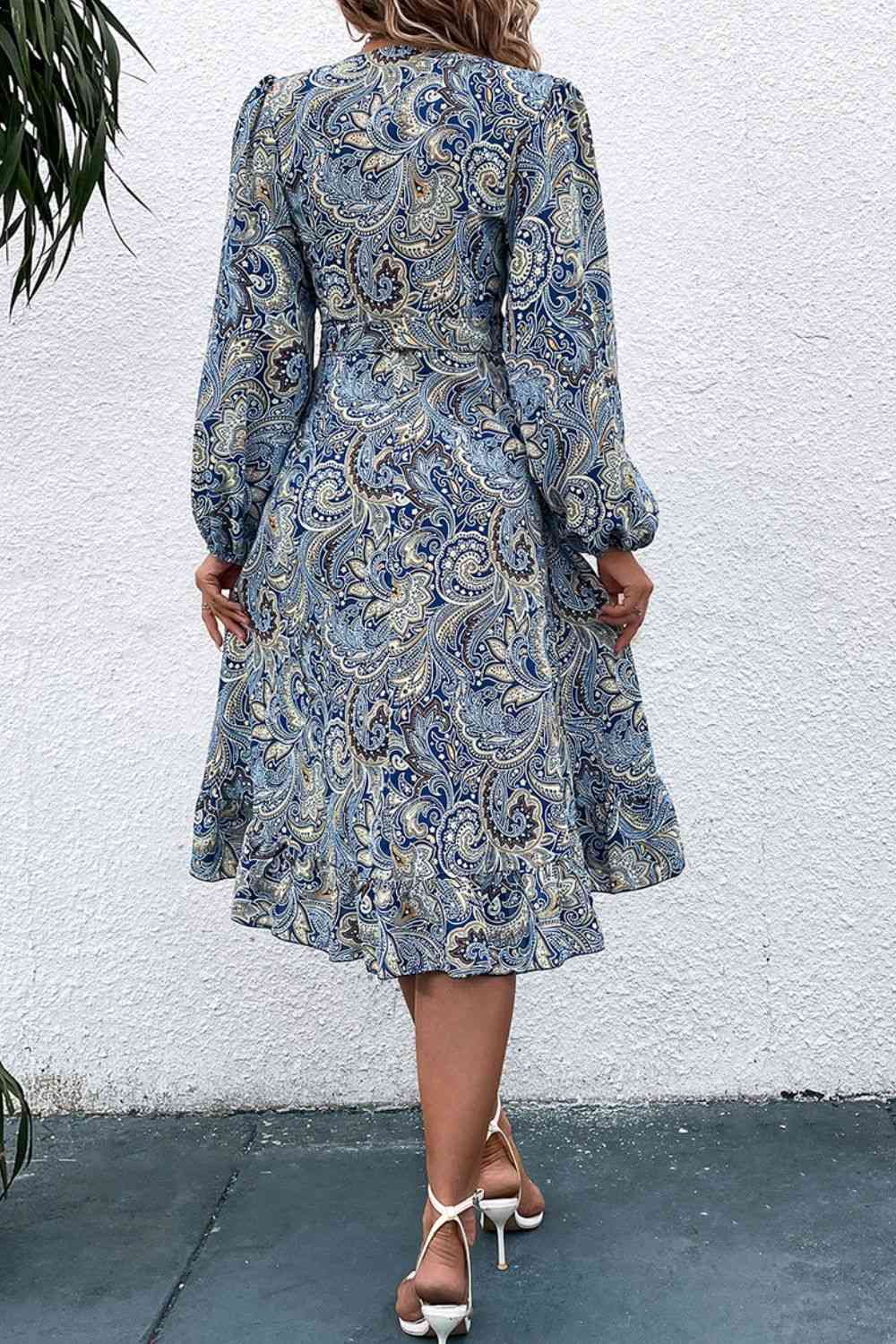 Printed Tie-Waist Balloon Sleeve Plunge Dress -BazaarBey - www.shopbazaarbey.com