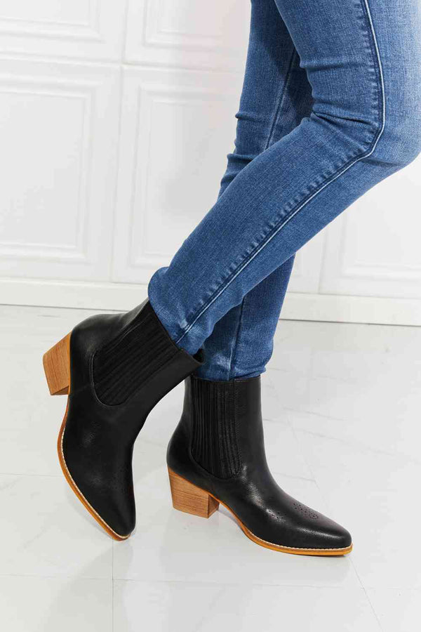 MMShoes Love the Journey Stacked Heel Chelsea Boot in Black Trendsi