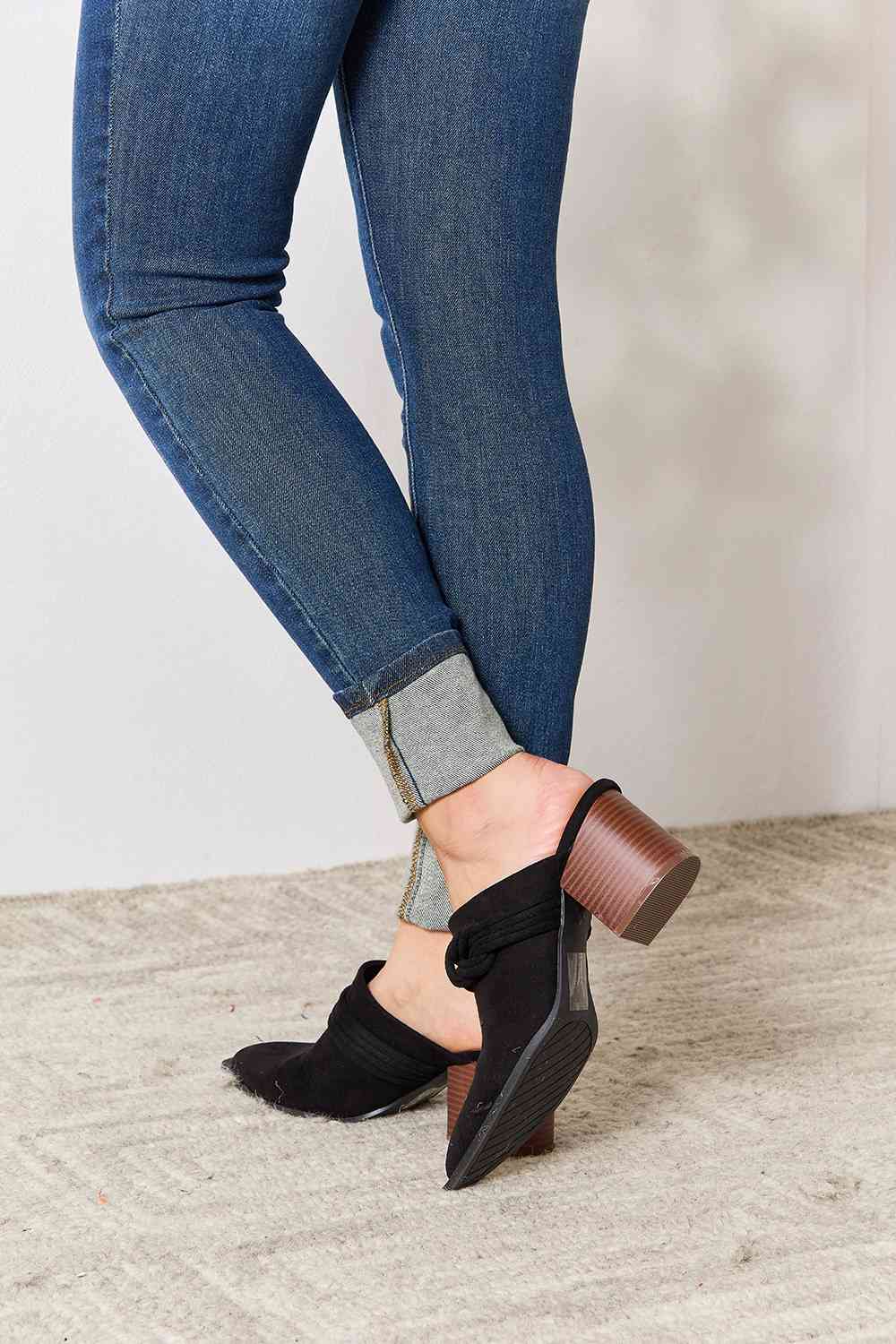  Pointed-Toe Braided Trim Mules Trendsi