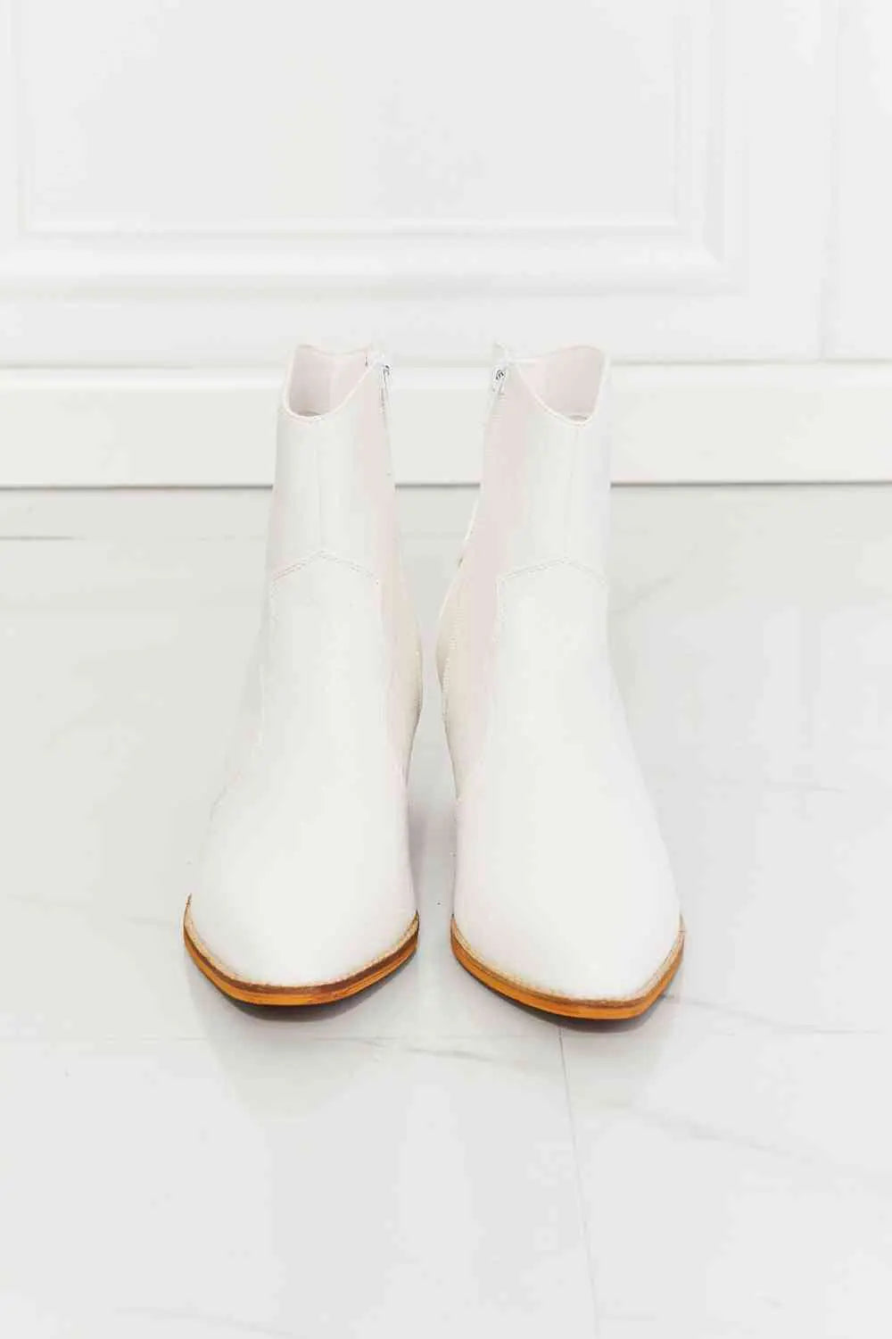 MMShoes Watertower Town Faux Leather Western Ankle Boots in White Trendsi