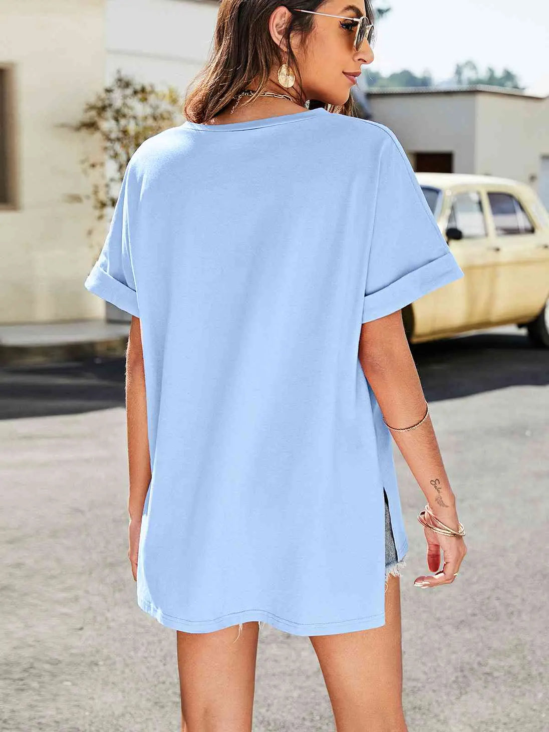 High-Low Side Slit V-Neck Tee Bazaarbey