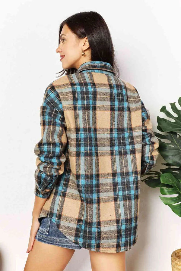  Plaid Curved Hem Shirt Jacket with Breast Pockets Trendsi