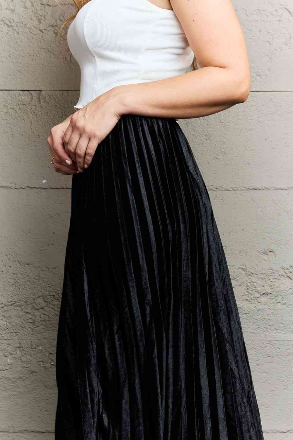  Accordion Pleated Flowy Midi Skirt 