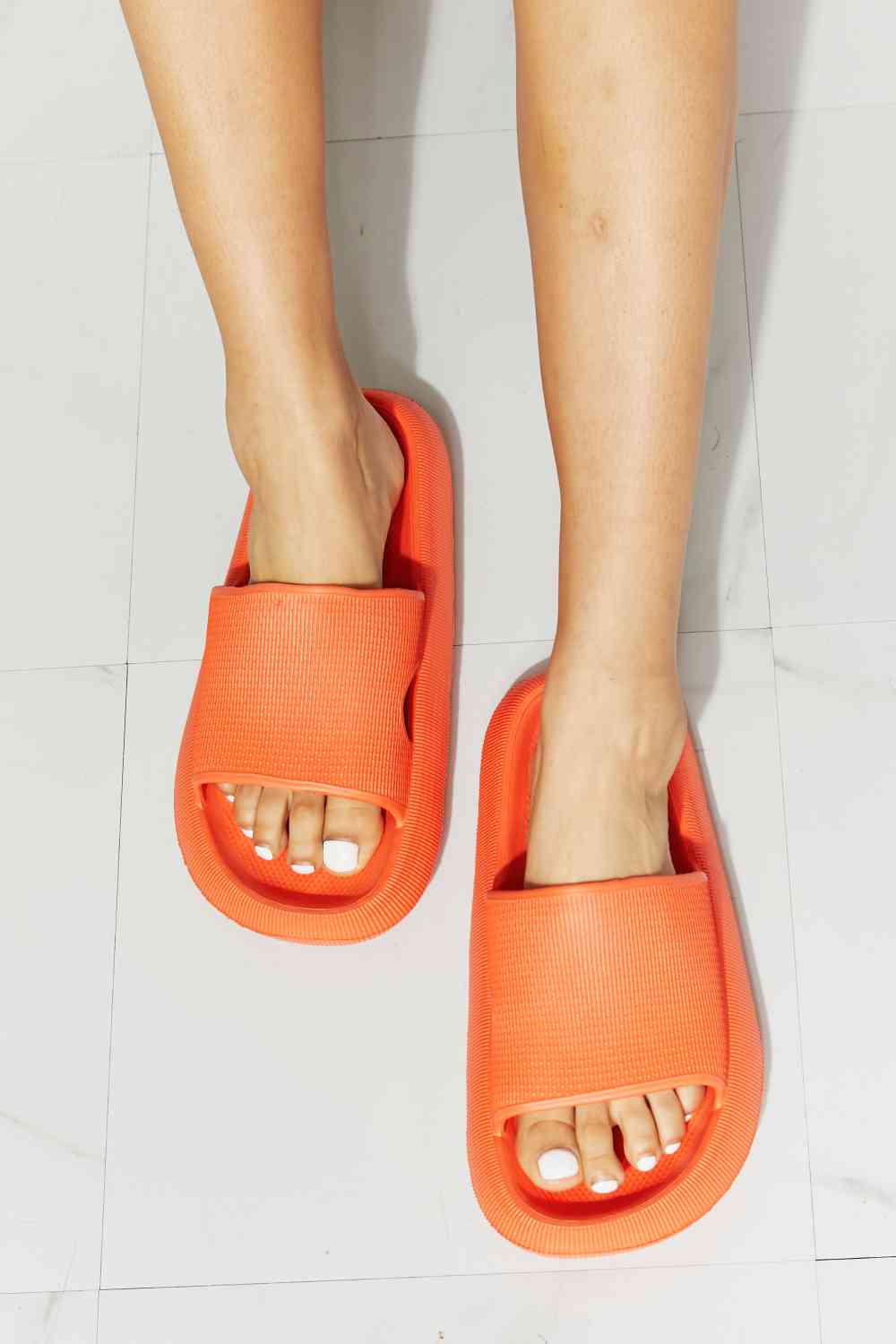 MMShoes Arms Around Me Open Toe Slide in Orange Trendsi