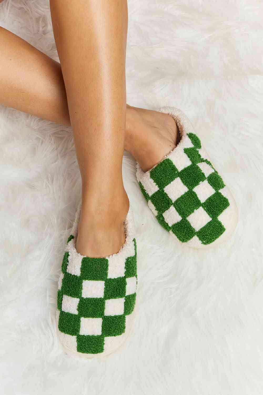 dy Checkered Print Plush Slide Slippers Trendsi