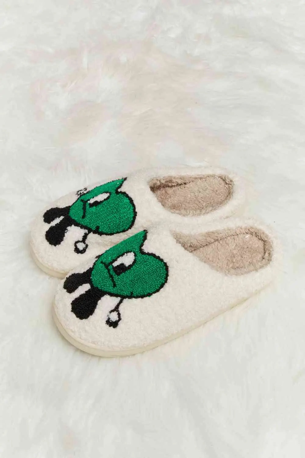 dy Love Heart Print Plush Slippers Trendsi