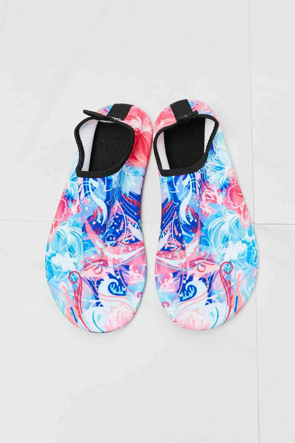 MMshoes On The Shore Water Shoes in Pink and Sky Blue Trendsi