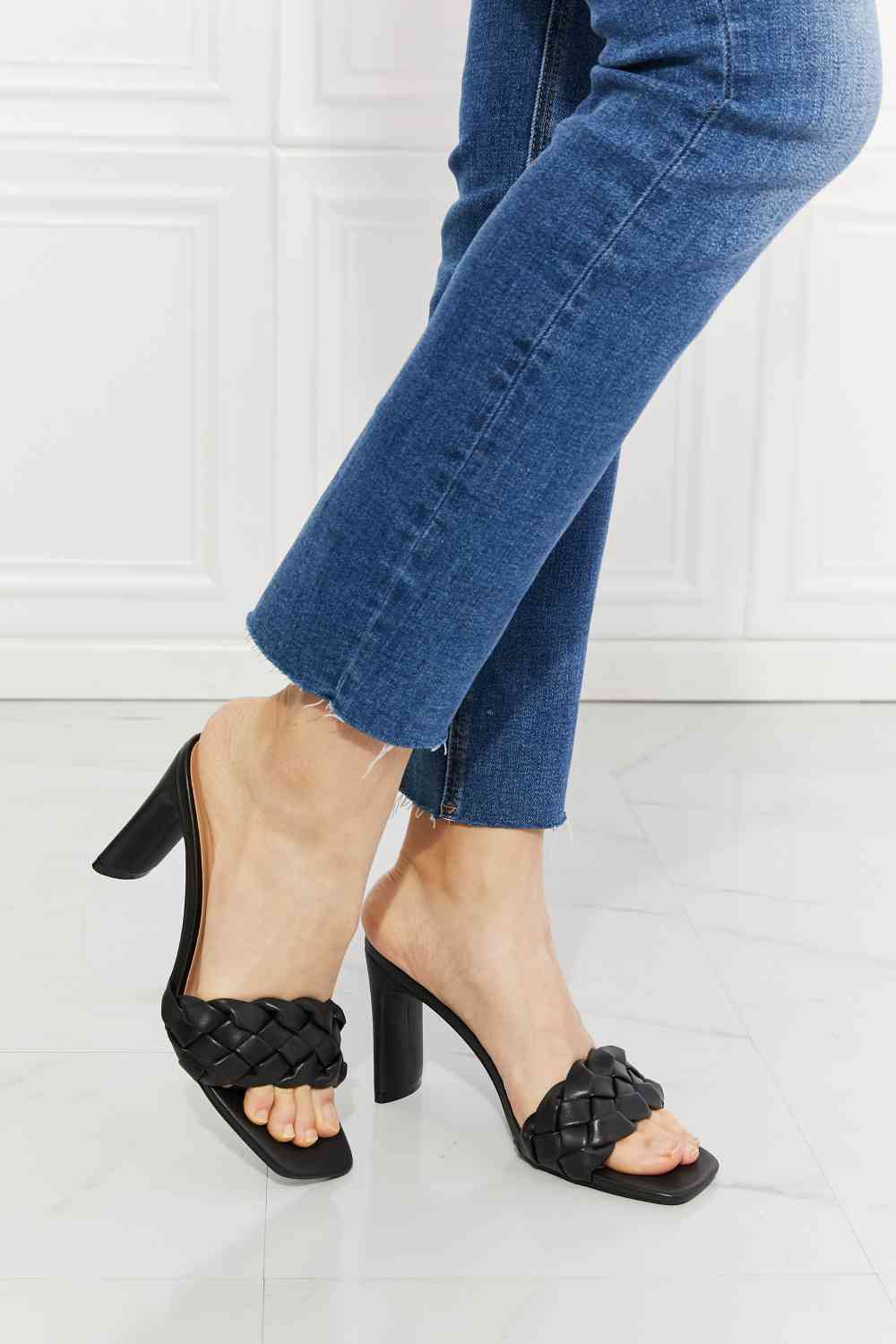 MMShoes Top of the World Braided Block Heel Sandals in Black Trendsi