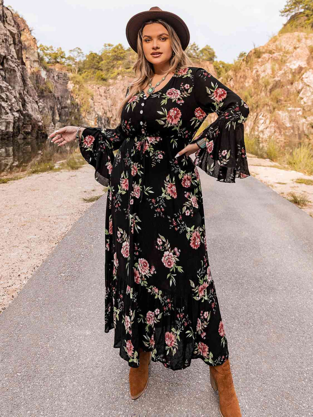 Plus Size Floral Flare Sleeve Dress -BazaarBey - www.shopbazaarbey.com