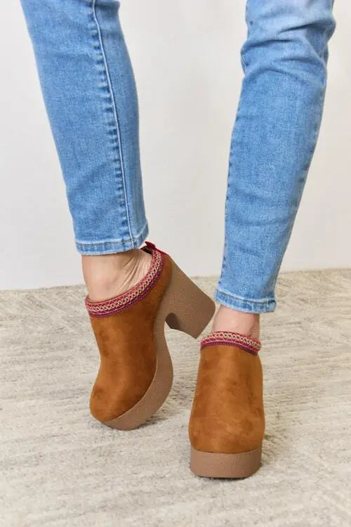  Footwear Platform Suede Clog Heel Trendsi