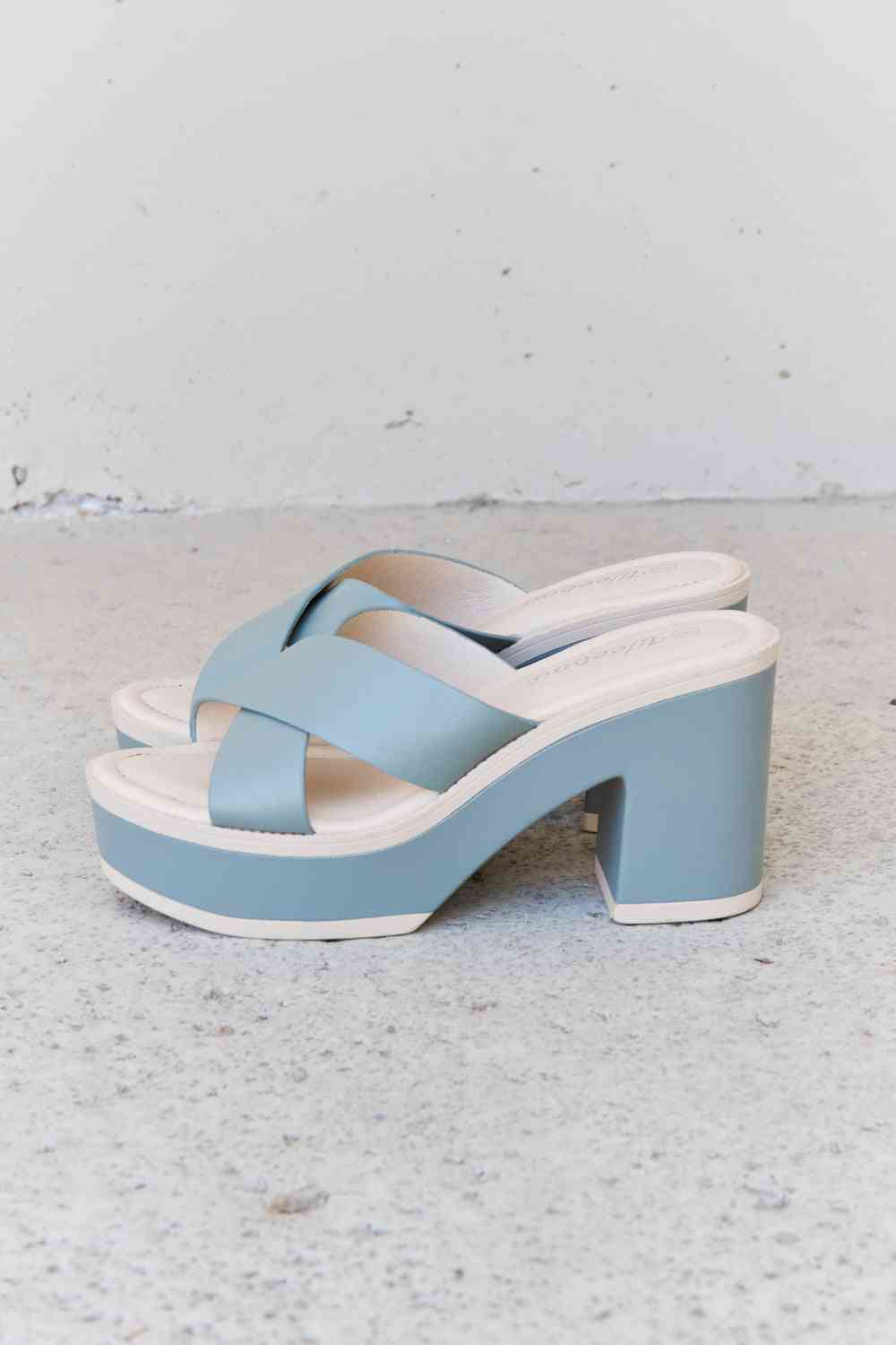  Cherish The Moments Contrast Platform Sandals in Misty Blue Trendsi