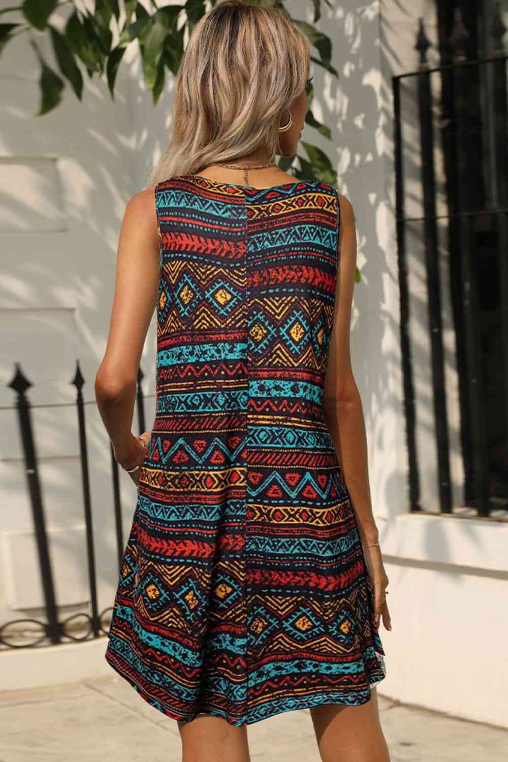 Printed Round Neck Sleeveless Dress with Pockets -BazaarBey - www.shopbazaarbey.com