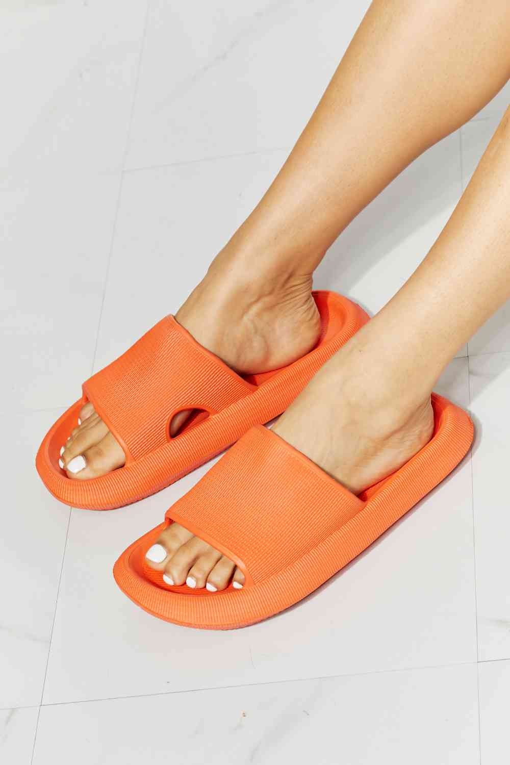 MMShoes Arms Around Me Open Toe Slide in Orange Trendsi