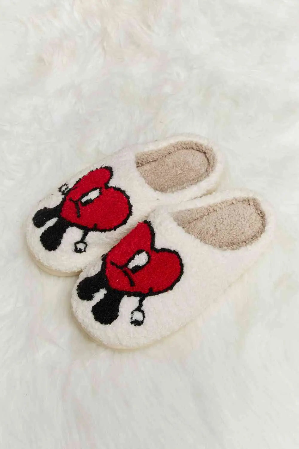 dy Love Heart Print Plush Slippers Trendsi