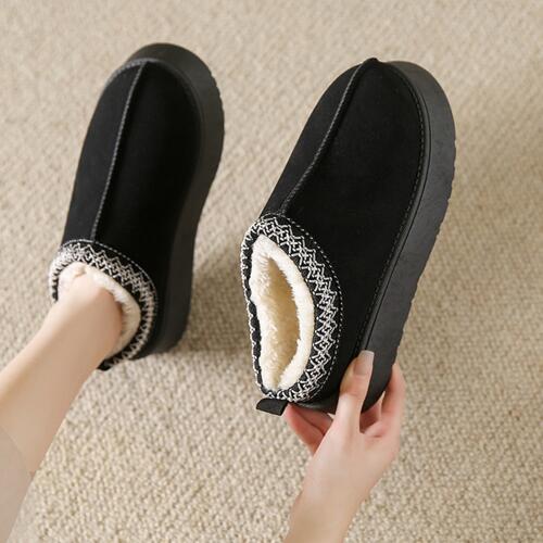 Faux Fur Center-Seam Slippers Trendsi