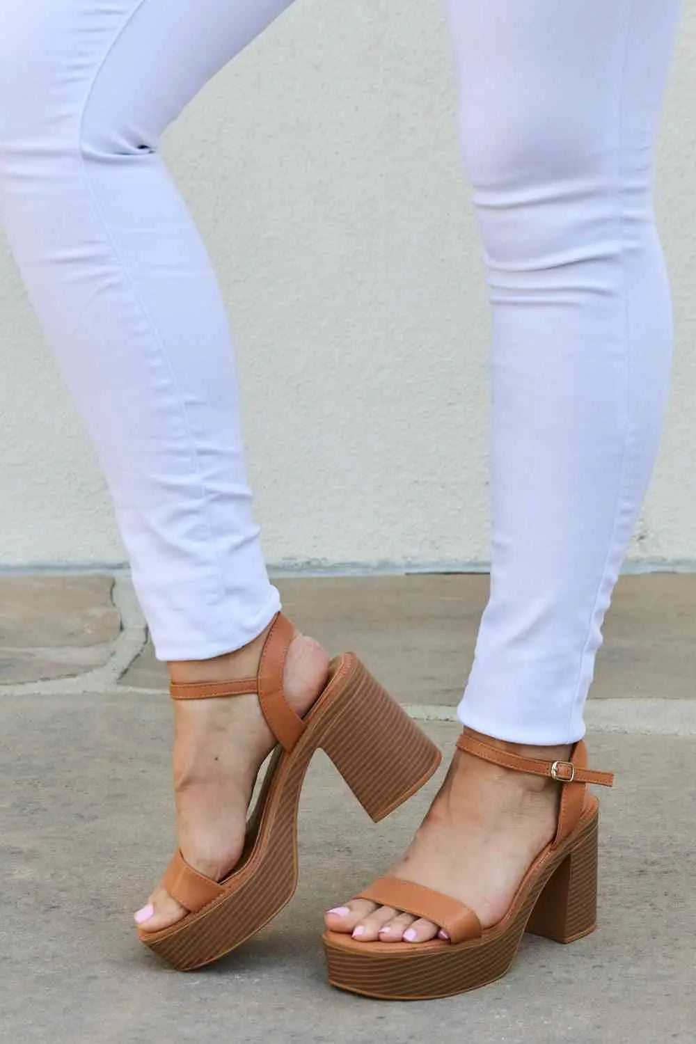  Feel It Platform Heel Sandals Trendsi